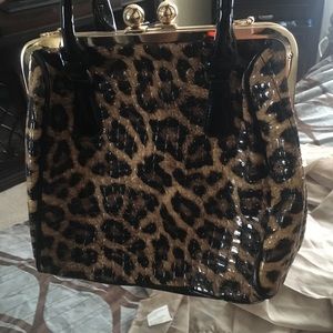 Leopard no name bag .